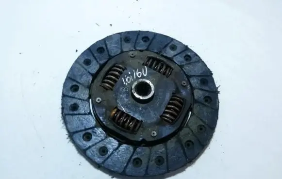 Opel Astra F Clutch pressure plate 121878021902