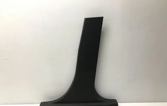 (B) pillar trim (bottom)