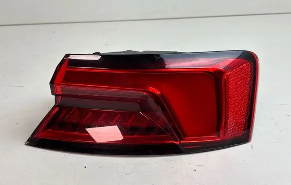 Audi A5 Rear/tail lights 8W6945092E