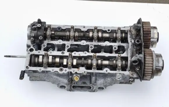 Ford Focus Engine head RFDS7G6090EF