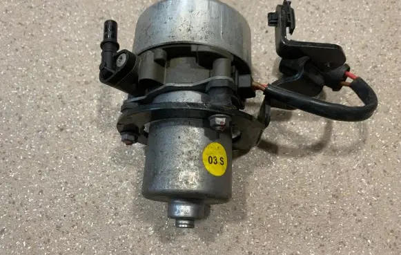 Vacuum pump
