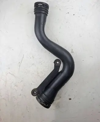 Volkswagen Jetta V Intercooler hose/pipe 1K0145762P