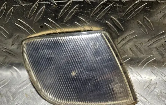 Volkswagen PASSAT B4 Front reflector 3A0941068