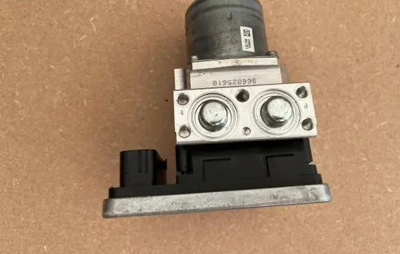 Mercedes-Benz E W213 ABS Pump A2134315900