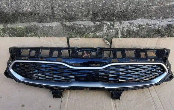 KIA Ceed Front bumper upper radiator grill 86350CR000 86351CR000