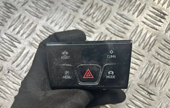 Hazard light switch