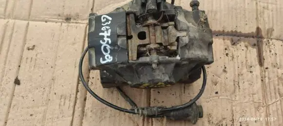 Mercedes-Benz S W220 Rear brake caliper A0024200283 0024200283