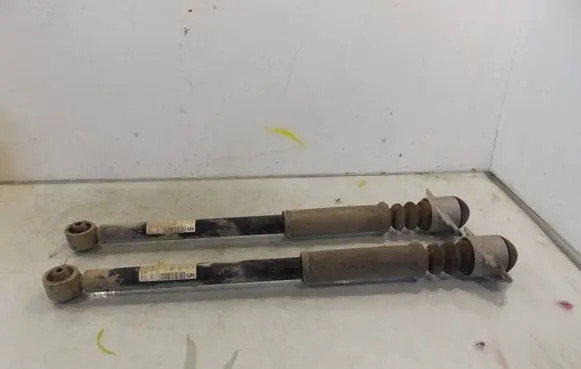 Rear shock absorber/damper