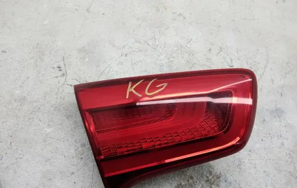 KIA Sportage Tailgate rear/tail lights 92405 3W610