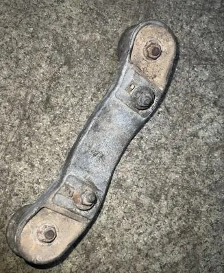 BMW 5 E39 Gearbox mounting bracket 1096107