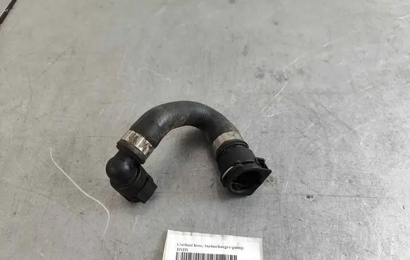 Engine coolant pipe/hose