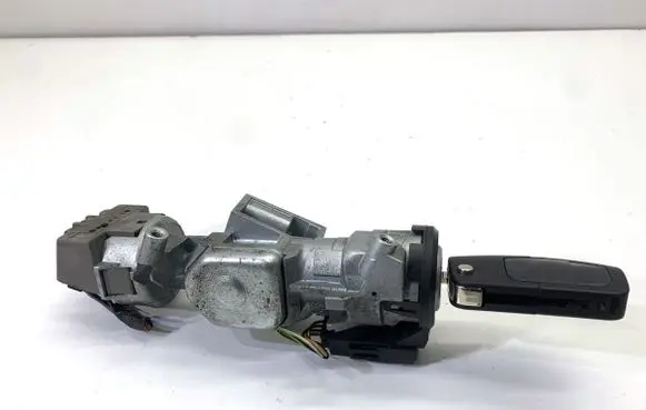 Ford Focus C-MAX Ignition lock 3M513F880AD