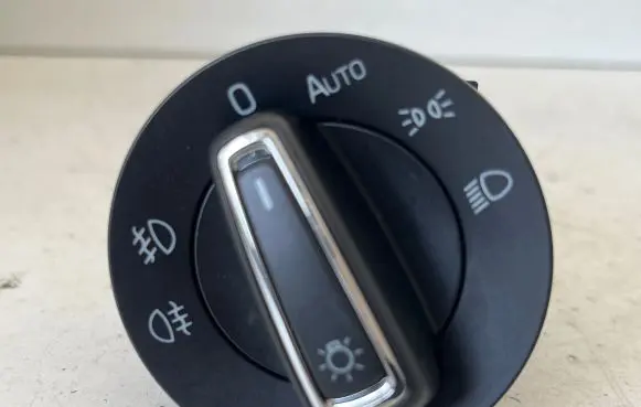 Skoda Superb B8 (3V) Light switch 3V0941431 29953988
