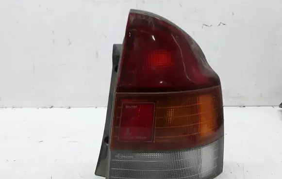 Mazda 323 Rear/tail lights E40023245