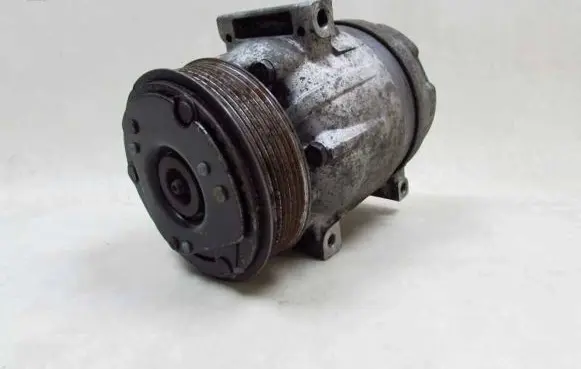 Renault Master II Air conditioning (A/C) compressor (pump) 8200832990 53936