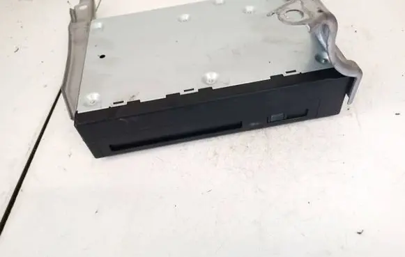 Toyota Prius (XW20) Navigation unit CD/DVD player 8684150100 86841-50100