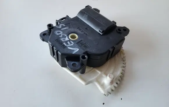 Toyota Verso A/C air flow flap actuator/motor 
