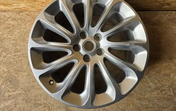 R20 alloy rim