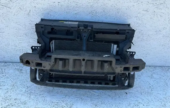 Volkswagen Touran II Front piece kit 