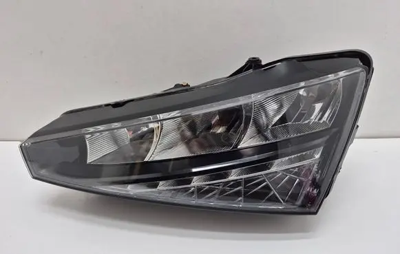 Skoda Scala Headlight/headlamp 657941015
