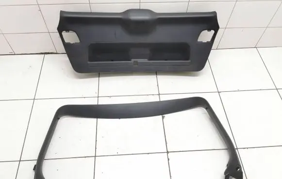 Audi A3 S3 8P Tailgate/boot cover trim set 8p4867979d 8p4867977b