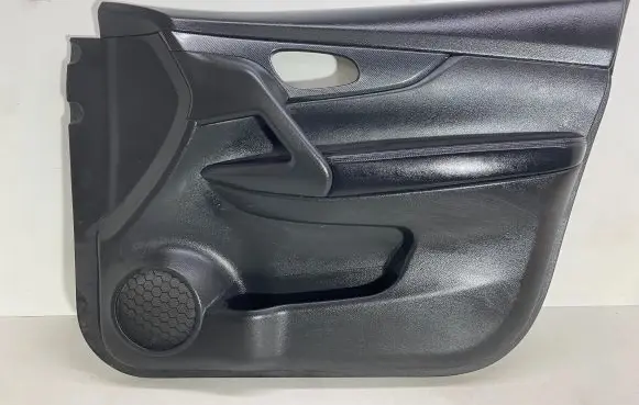 Nissan X-Trail T32 Front door card panel trim 809104ce0a
