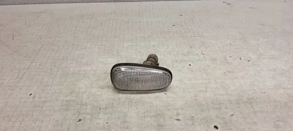 Opel Zafira A Front fender indicator light