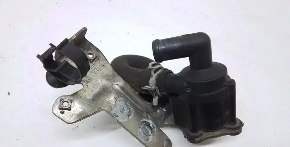 Volvo XC90 Electric auxiliary coolant/water pump 31368143