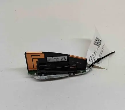 BMW 2 F44 Aerial GPS antenna 6826326