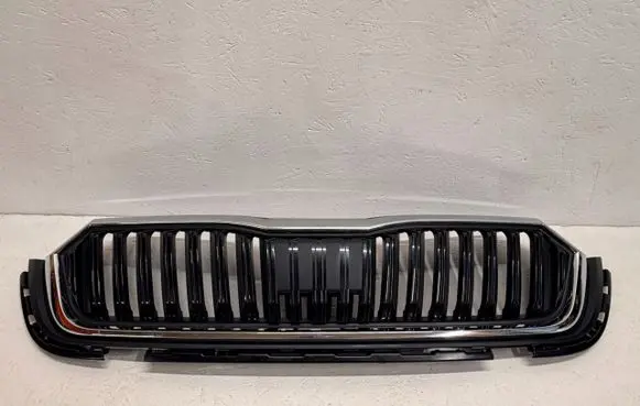 Skoda Octavia Mk4 Front bumper upper radiator grill 5E3853655