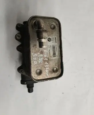 BMW 5 E60 E61 Engine oil radiator 7803830