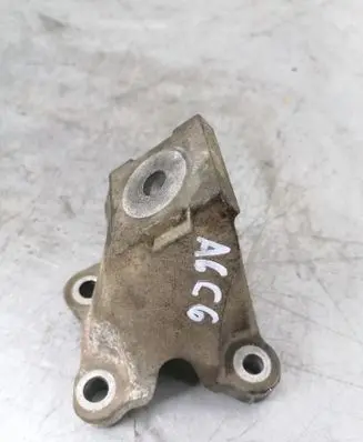 Audi A6 S6 C6 4F Engine mounting bracket 4F0199307AA