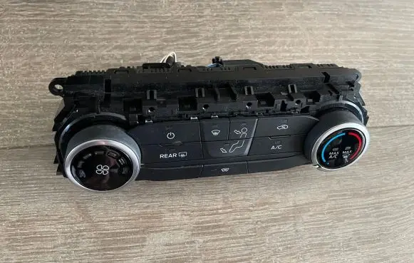 Interior fan control switch