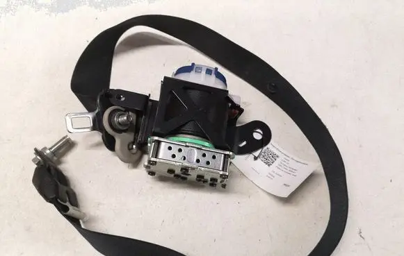 Mazda 6 Front seatbelt 1052233 1071042 1052234