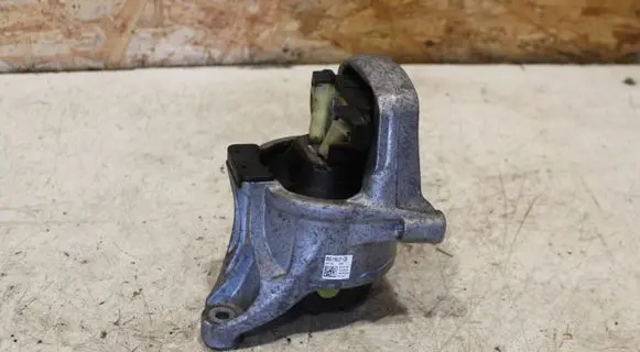 Audi A4 S4 B9 Engine mount bracket 8W0199371CR 3618A05
