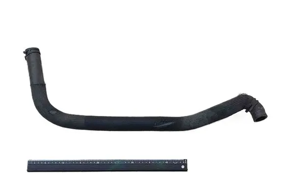 Engine coolant pipe/hose