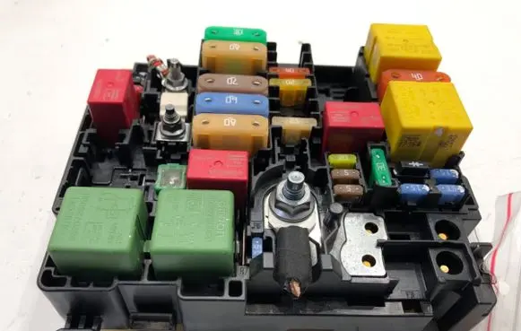 Peugeot 2008 I Other control units/modules 9804848480