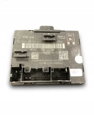 Volkswagen PASSAT B8 Door control unit/module 5Q0959595A