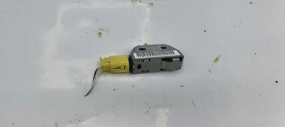 Nissan X-Trail T30 Airbag deployment crash/impact sensor FBCN0036040227