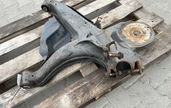 Mercedes-Benz Vito Viano W447 Rear upper control arm/wishbone A4473570206 A4473570006