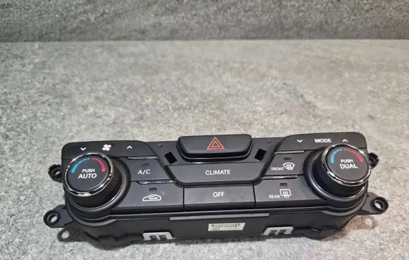 KIA Optima Climate control unit 972502TAE1