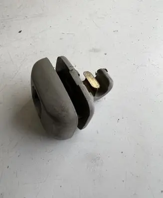 Sun visor clip/hook/bracket