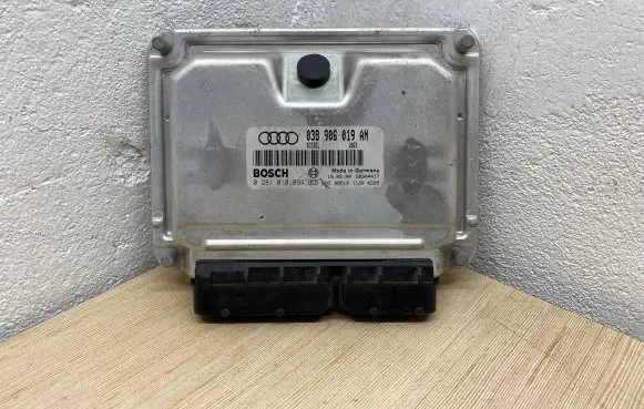 Audi A4 S4 B5 8D Engine control unit/module 038906019AN 0281010094