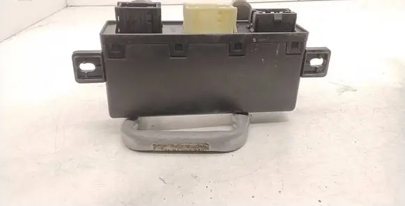 BMW 5 E39 Door control unit/module 689667 075168AA 309700