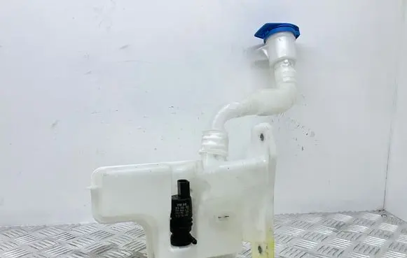 Volkswagen PASSAT B8 Windshield washer fluid reservoir/tank 5G0955453J 1K5955651