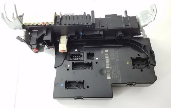 Mercedes-Benz E W212 Comfort/convenience module A2129005101 A2129016500 A2129024301