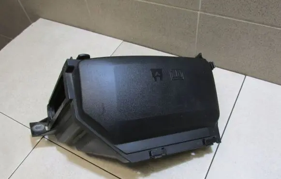 Ford S-MAX Relay mounting block 
