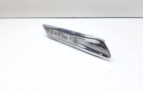 BMW 5 F10 F11 Front fender indicator light 7154167 7154169