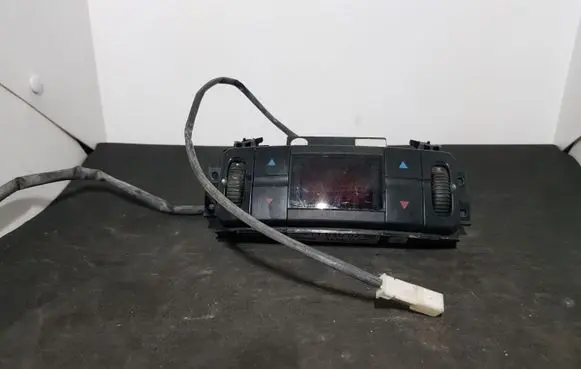 Mercedes-Benz CLS C219 Climate control unit 2118300285