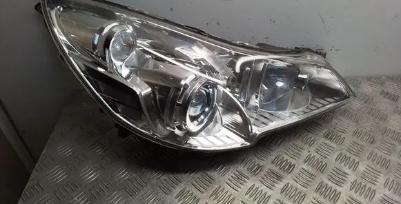 Subaru Legacy Headlight/headlamp 10020064